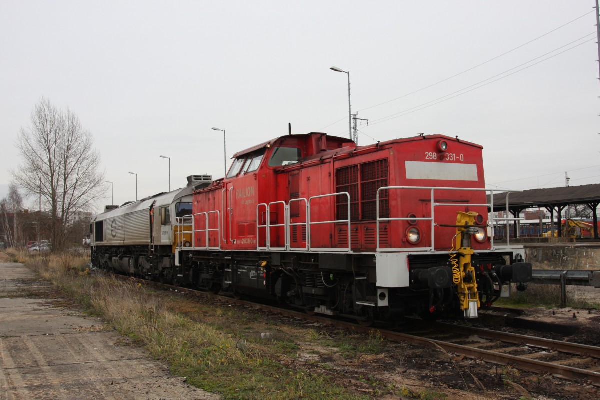 298331 holt in Cottbus HBF Euro Cargo Rail 247050 am 10.12.2015 ab.