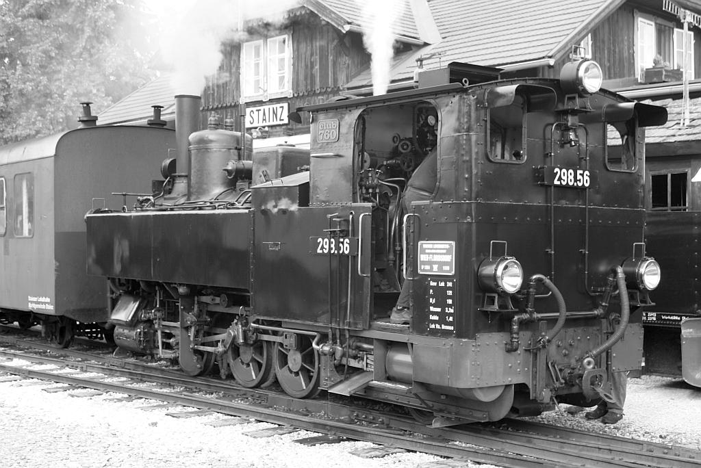 298.56 des Club 760 vor dem Stainzer Flascherlzug am 21.September 2013 im Bf. Stainz.