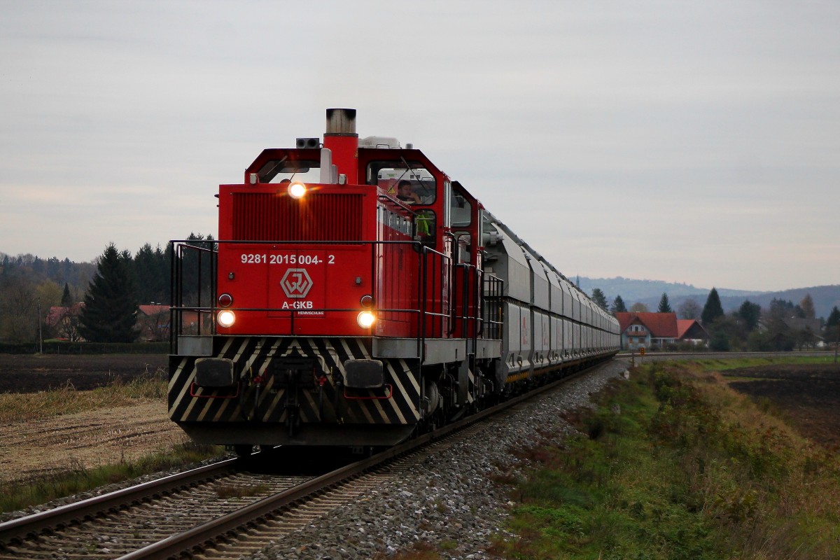 3000 Pferdchen ziehen frischen Perlkies zur Baustelle des Koralmtunnels ( Baulos KAT2) . Dieser wird zur hinterfllung der Tunneltbbinge verwendet. 12.11.2013