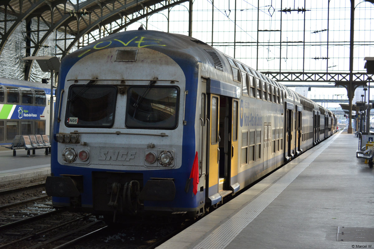 31.10.2018 | Frankreich - Lille | Gare de Lille Flandres | Personenwagen Bxe |