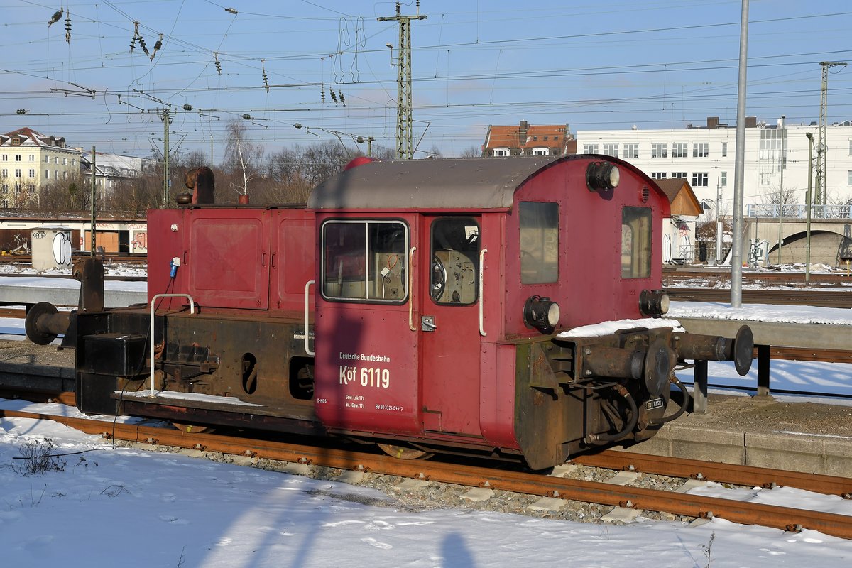 324 044 am 25.02.18 in München Ost