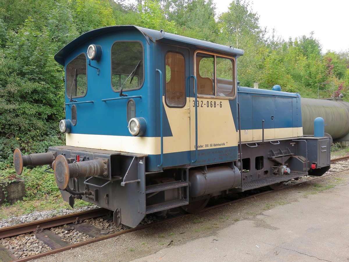 332 068 der IGE am 15.09.18, ausgestellt anlässlich der 40. Jubiläums der Passauer Eisenbahnfreunde, im Bw Passau.