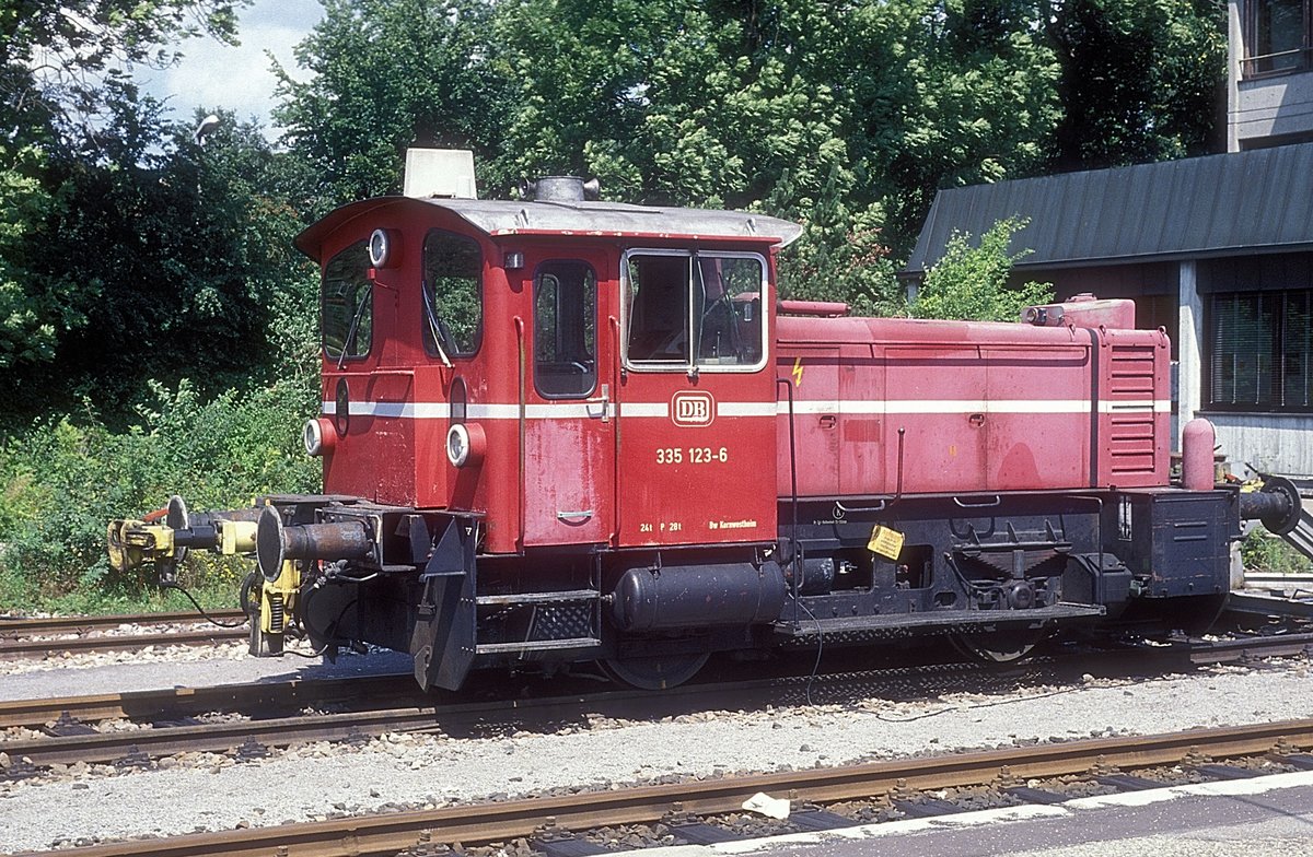 335 123  Tübingen  10.08.93