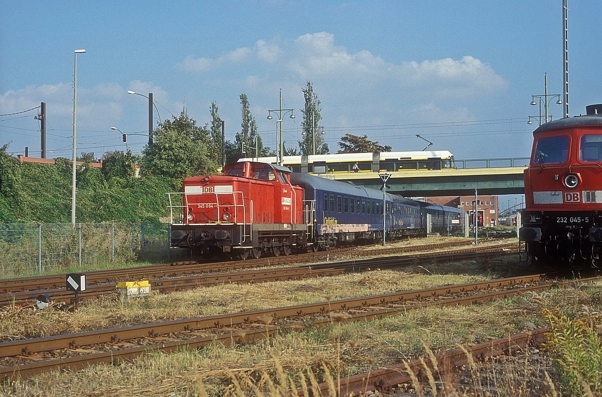 345 064  B. - Warschauerstr.  30.09.06