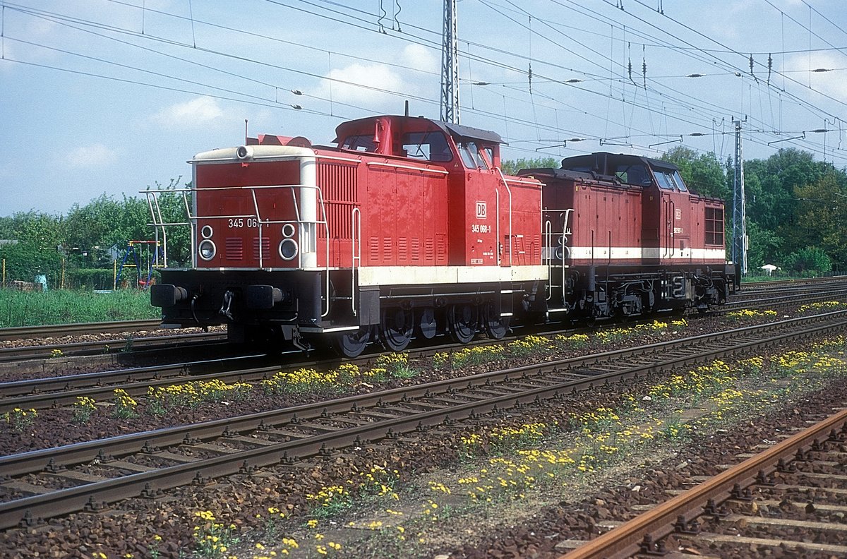 345 068 + 202 597  Michendorf  08.05.98