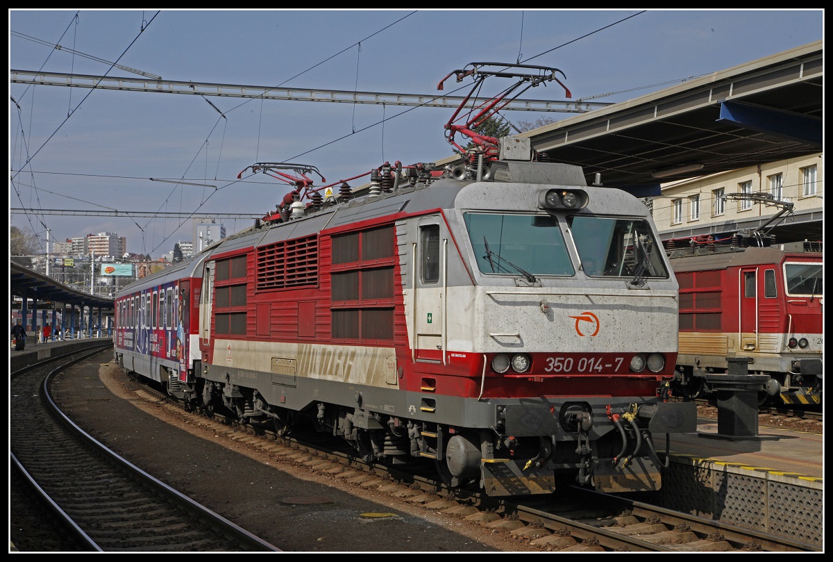 350 014 in Bratislava Hlavna Stanice am 25.03.2019.