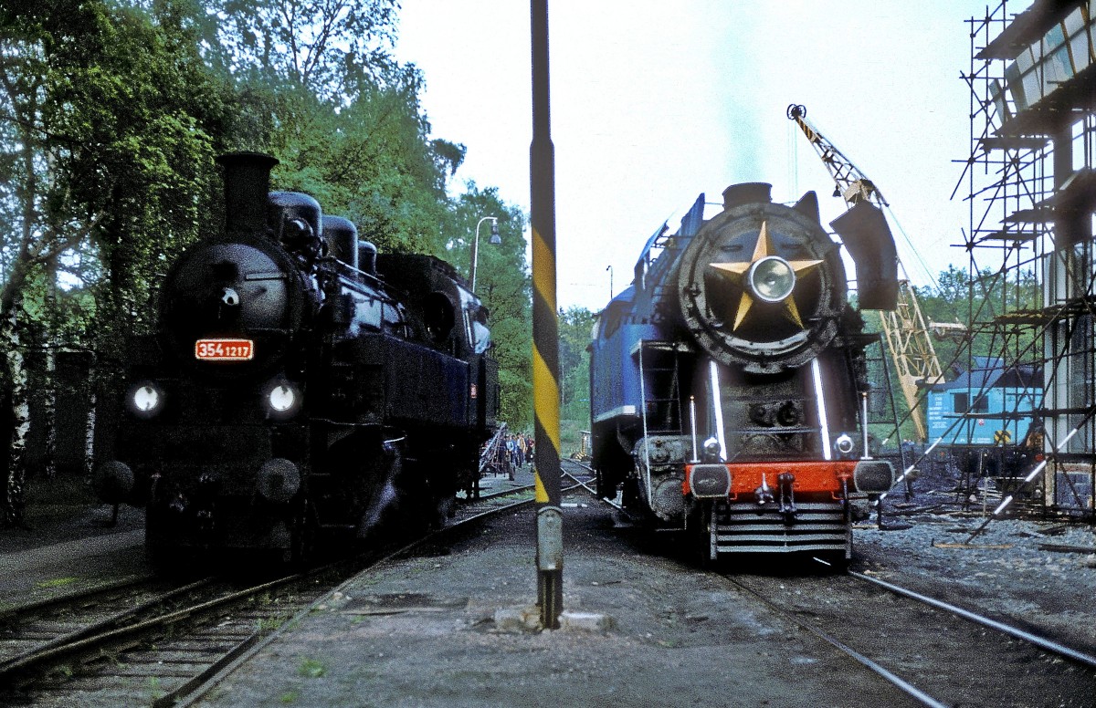 354 1217 + 477 043  Luzna u. Rakovnik  20.05.82