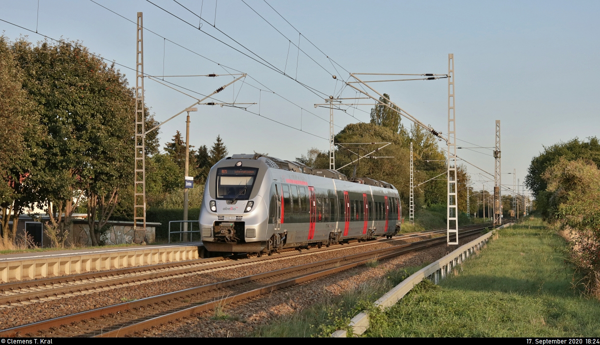 +35:
9442 117 (Bombardier Talent 2) erreicht verspätet den Hp Zscherben auf Gleis 1.

🧰 Abellio Rail Mitteldeutschland GmbH
🚝 RB 74786 (RB75) Halle(Saale)Hbf–Lutherstadt Eisleben
🚩 Bahnstrecke Halle–Hann. Münden (KBS 590)
🕓 17.9.2020 | 18:24 Uhr