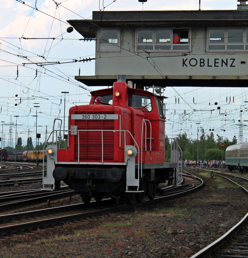 360 303-2 am 08.06.2013 auf der Fahrzeugparade des DB Museums Koblenz-Ltzel, zum Anlass des Sommerfestes.