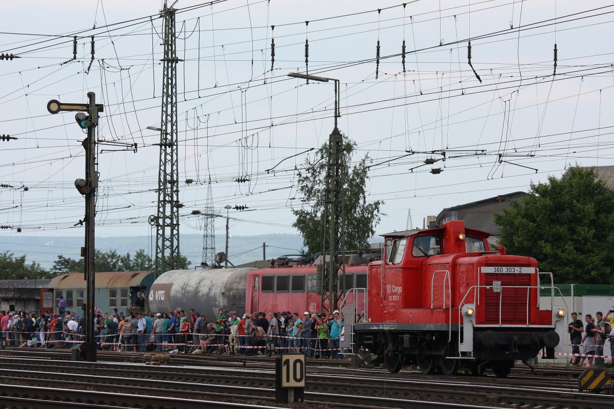 360 303 am 8.6.13 bei der Lokparade in Koblenz-Lützel.