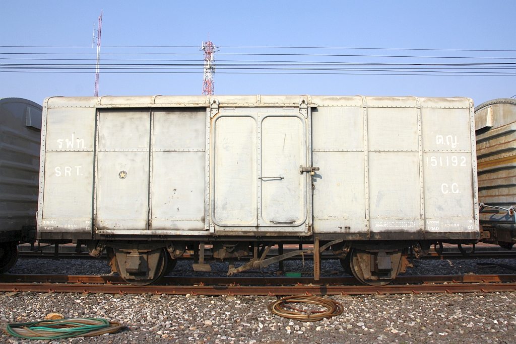 ต.ญ.151192 (ต.ญ.=C.G./Covered Goods Wagon) als Bauzugwagen am 30.März 2023 in der Nakhon Sawan Station.