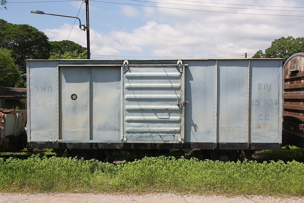 ต.ญ.151634 (ต.ญ.=C.G./Covered Goods Wagon, Bauj. 1980, Makkassan-Workshop) am 19.Mai 2018 in der Den Chai Station.