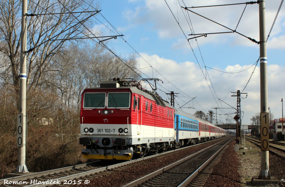361 102-7 ZSSK, EC 126 Vsacan: Žilina - Praha, Pardubice, 18.03.2015
