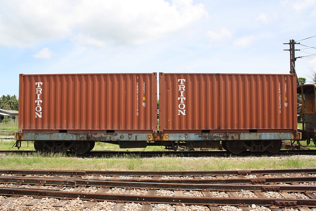 บ.ท.ต. 46226 (บทต = B.C.F./Bogie Container Flat Wagon) am 18.Mai 2013 im Bf. Chumphon.