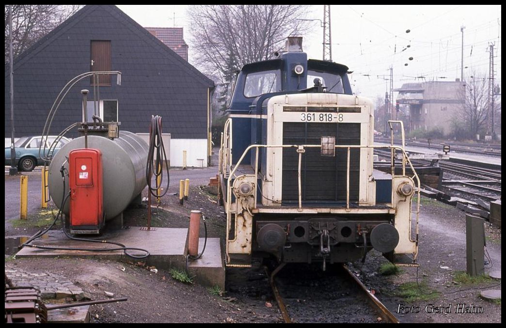 361818 an der Tanke im Bahnhof Lünen Süd am 16.3.1989