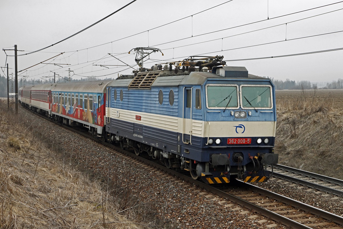 362 008 bei Lucvna am 22.03.2017.