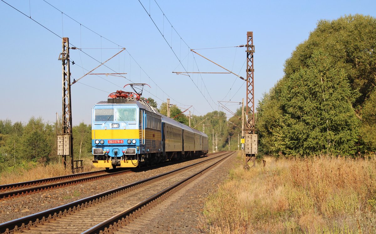 362 078-8 mit Rx 607 am 23.08.18 bei Chotikov.