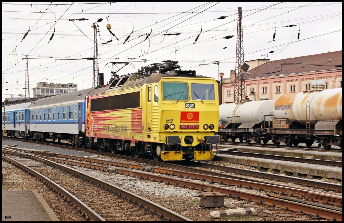 362 127 fährt in den Bahnhof Usti nad Labem zapad ein. Aufgenommen am 11.02.2015