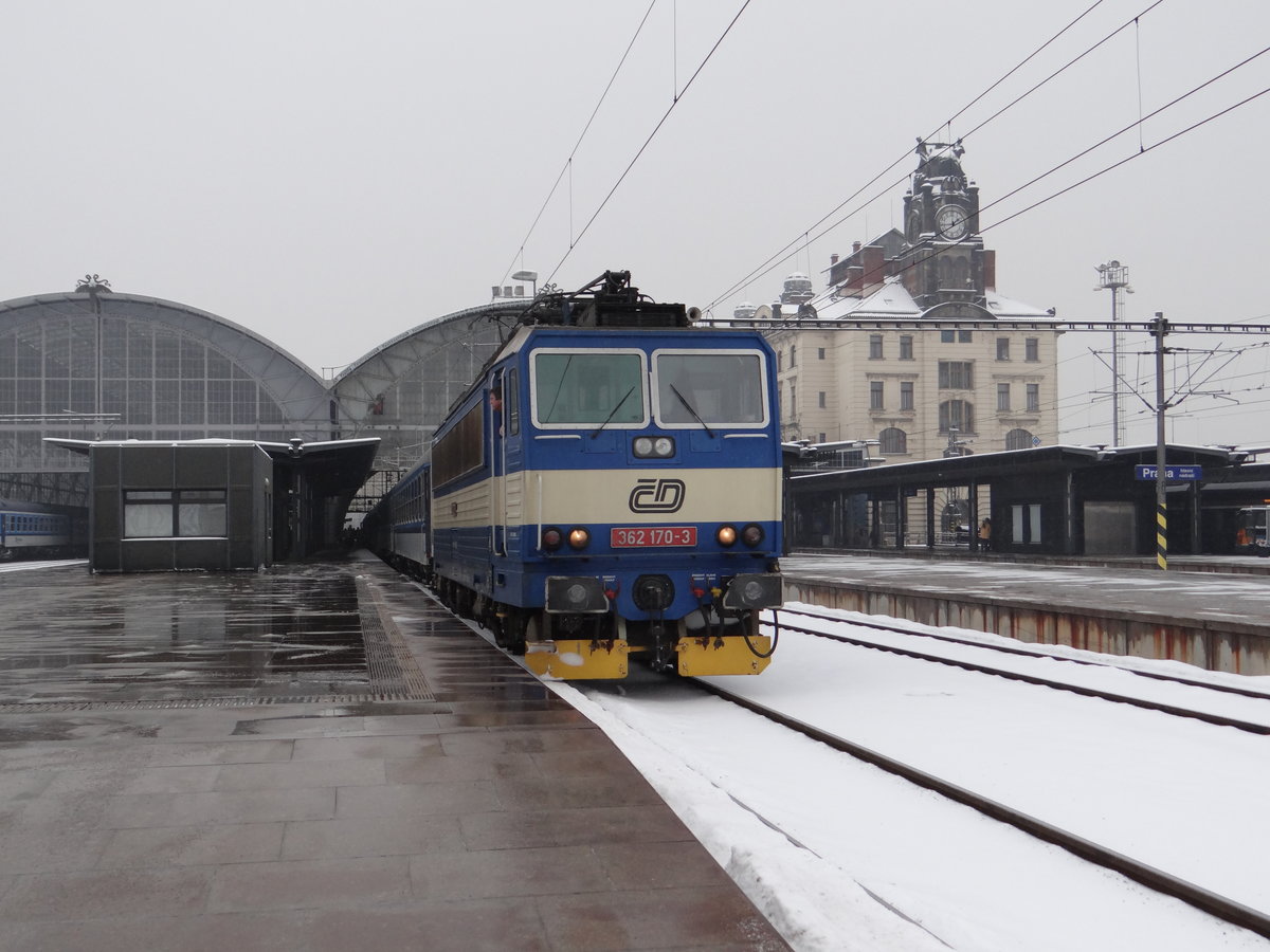 362 170-2 zu sehen am 23.01.16 in Praha hl.n.