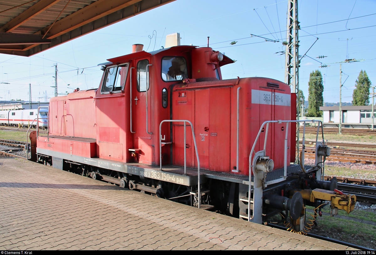 363 150-4 (V 60) DB ist im Bahnhof Basel Bad Bf (CH) abgestellt.
[13.7.2018 | 19:14 Uhr]