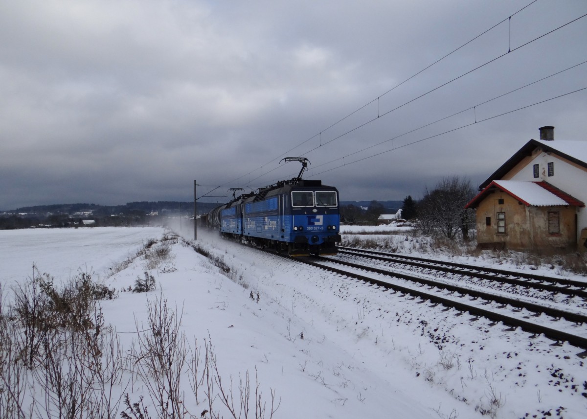363 527 und 363 528 zu sehen am 31.01.15 bei Chotikov.