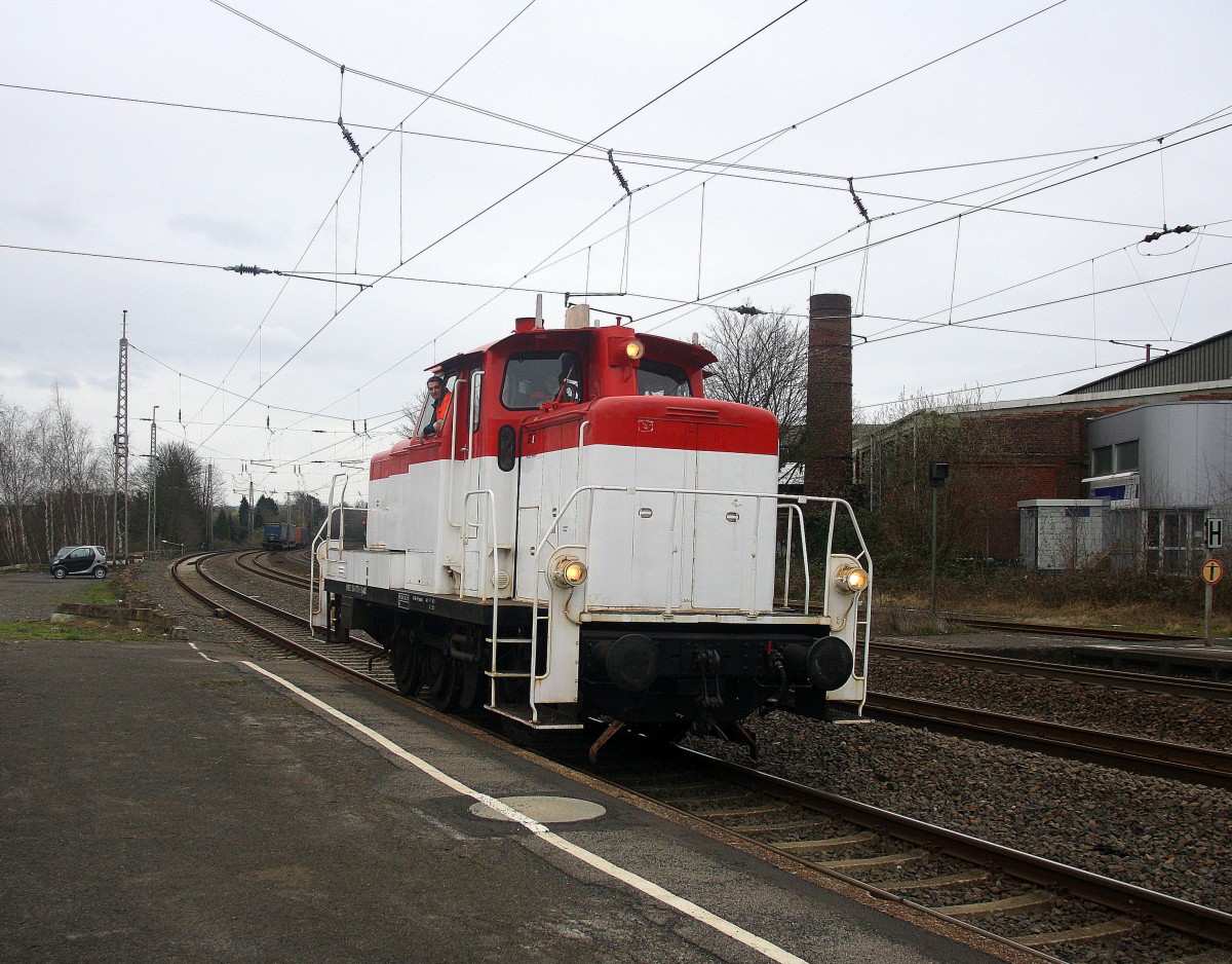 364 578-5 AIXrail rangiert in Eschweiler-Hbf.
Aufgenommen vom Bahnsteig 1 in Eschweiler-Hbf. 
Am 28.3.2015.