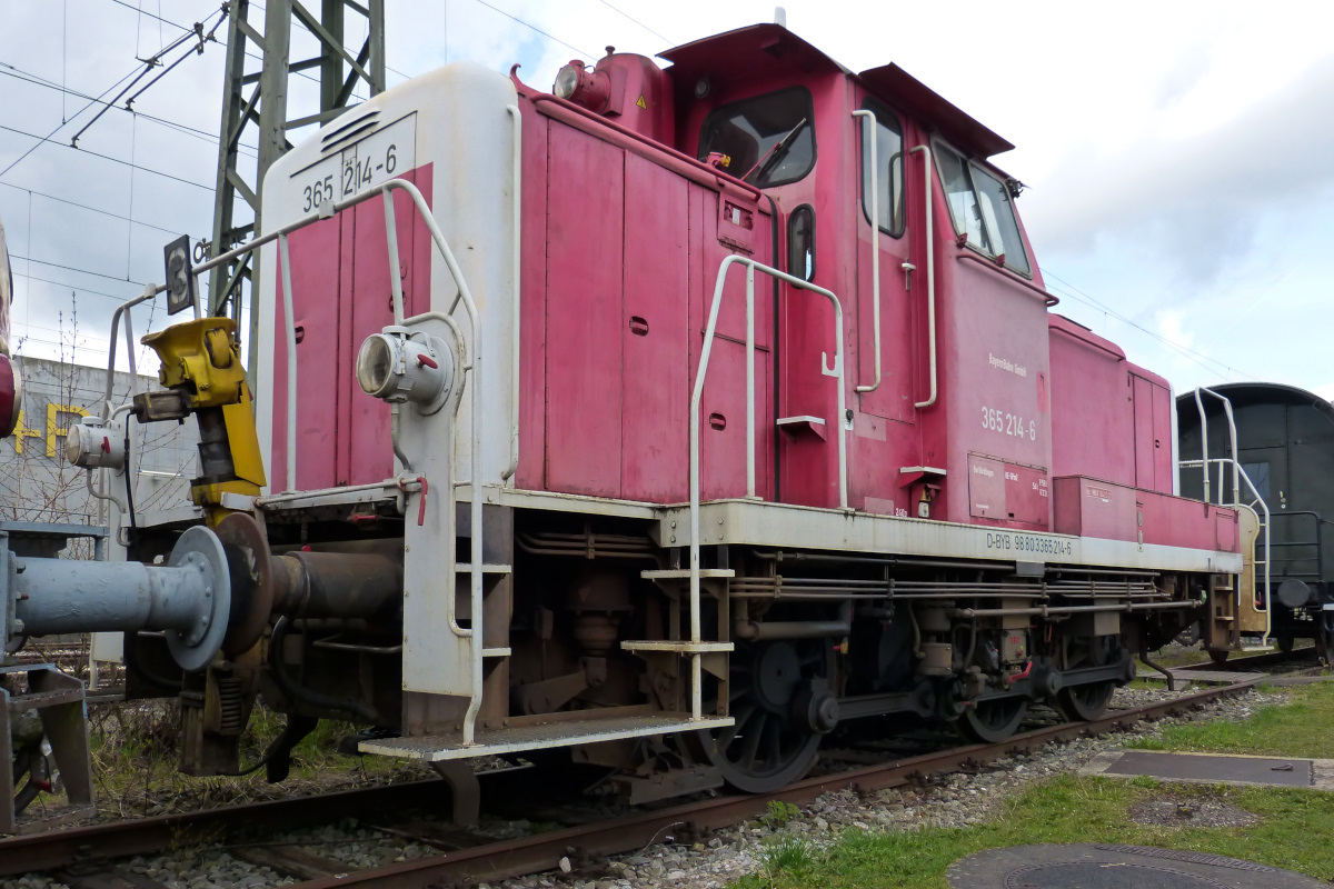365 214-6 im Eisenbahnmuseum Nördlingen 2.04.2015