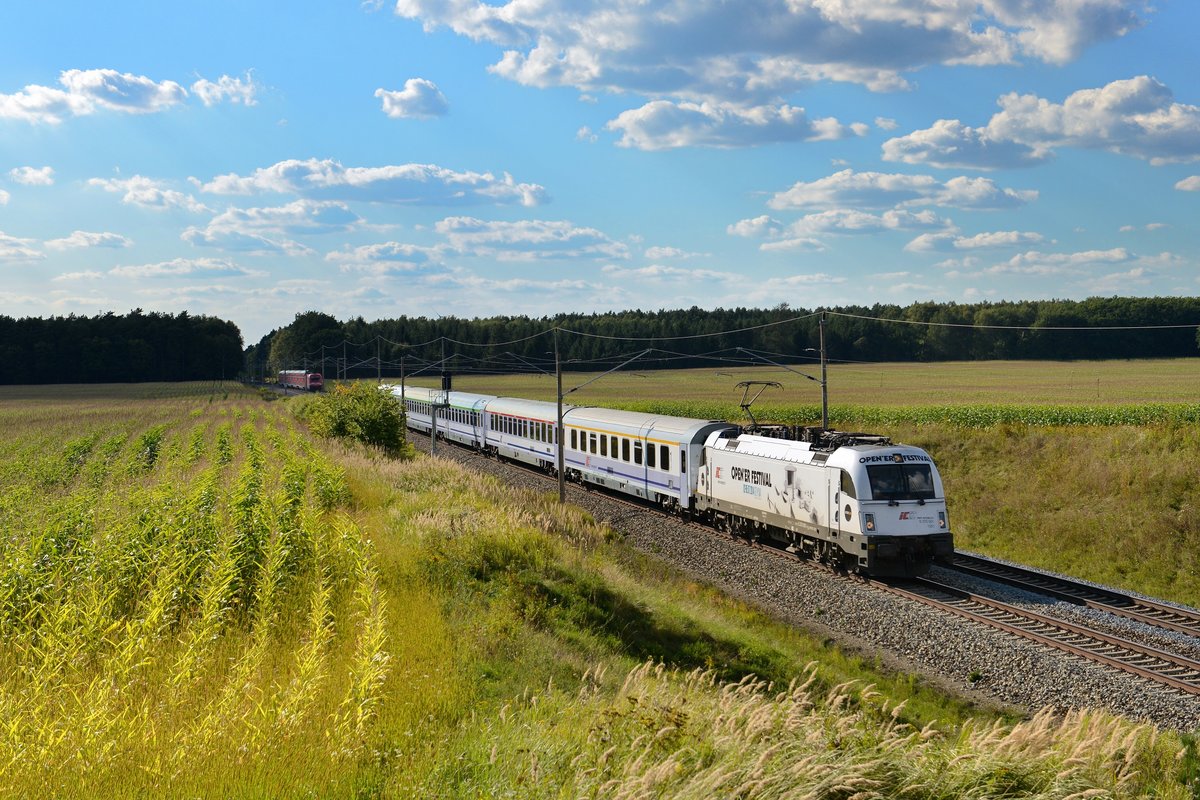 370 001 mit einem EC am 28.08.2014 bei Frankfurt-Rosengarten. 