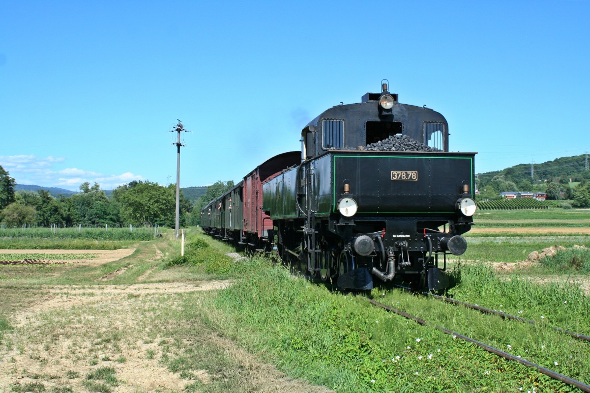 378.78 mit dem Pz5 von Kandern nach Haltingen am Nachmittag des 11.08.13 kurz vor Binzen.