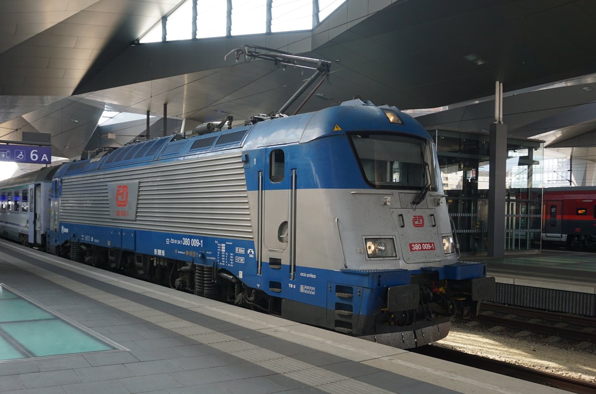 380-009-1 aufgenommen am 13.08.2020 in Wien Hbf.