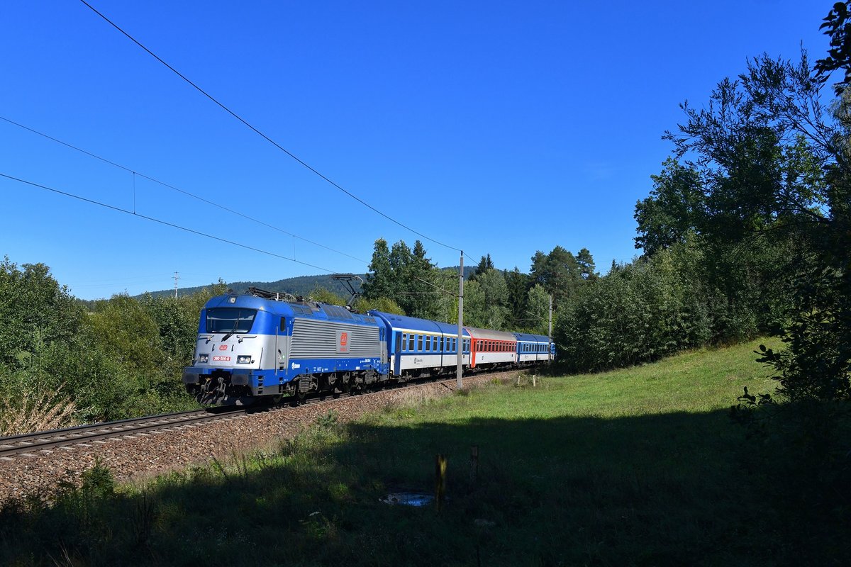 380 020 mit REX 1542 am 12.09.2018 bei Lasberg-St. Oswald