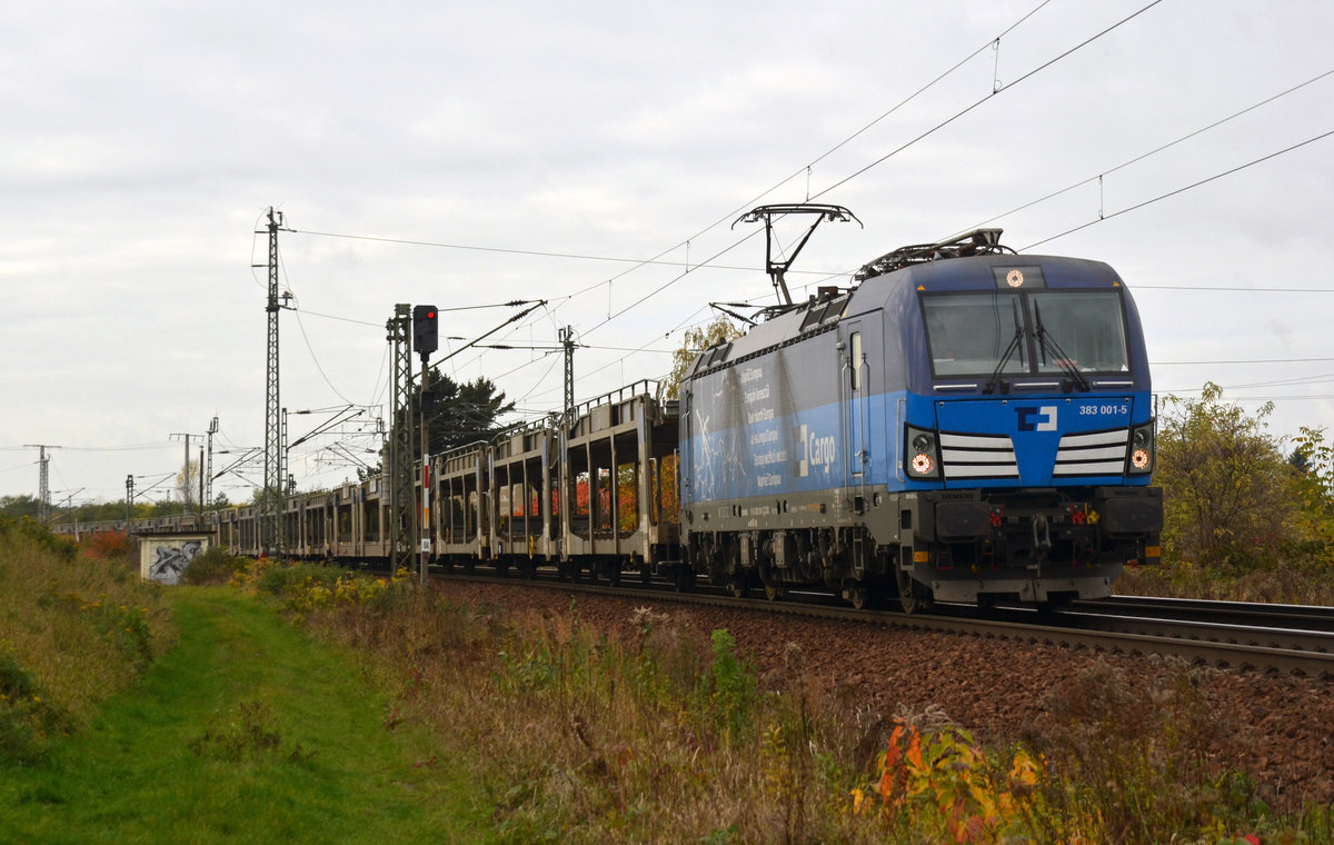 383 001 schleppte am 29.10.16 einen leeren Autozug vom BLG-Standort Falkenberg(E) kommend durch Zeithain Richtung Dresden. 