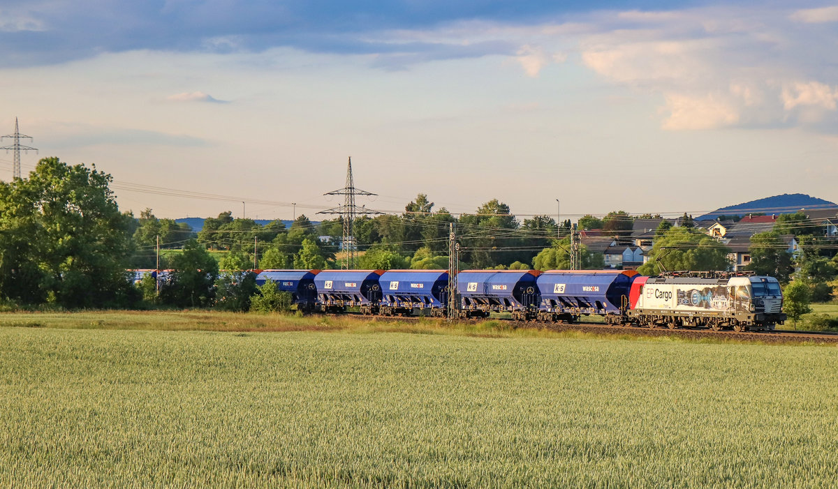 383 061 EP Cargo mit einem K&S Zug am 25.06.2020 in Kerzell