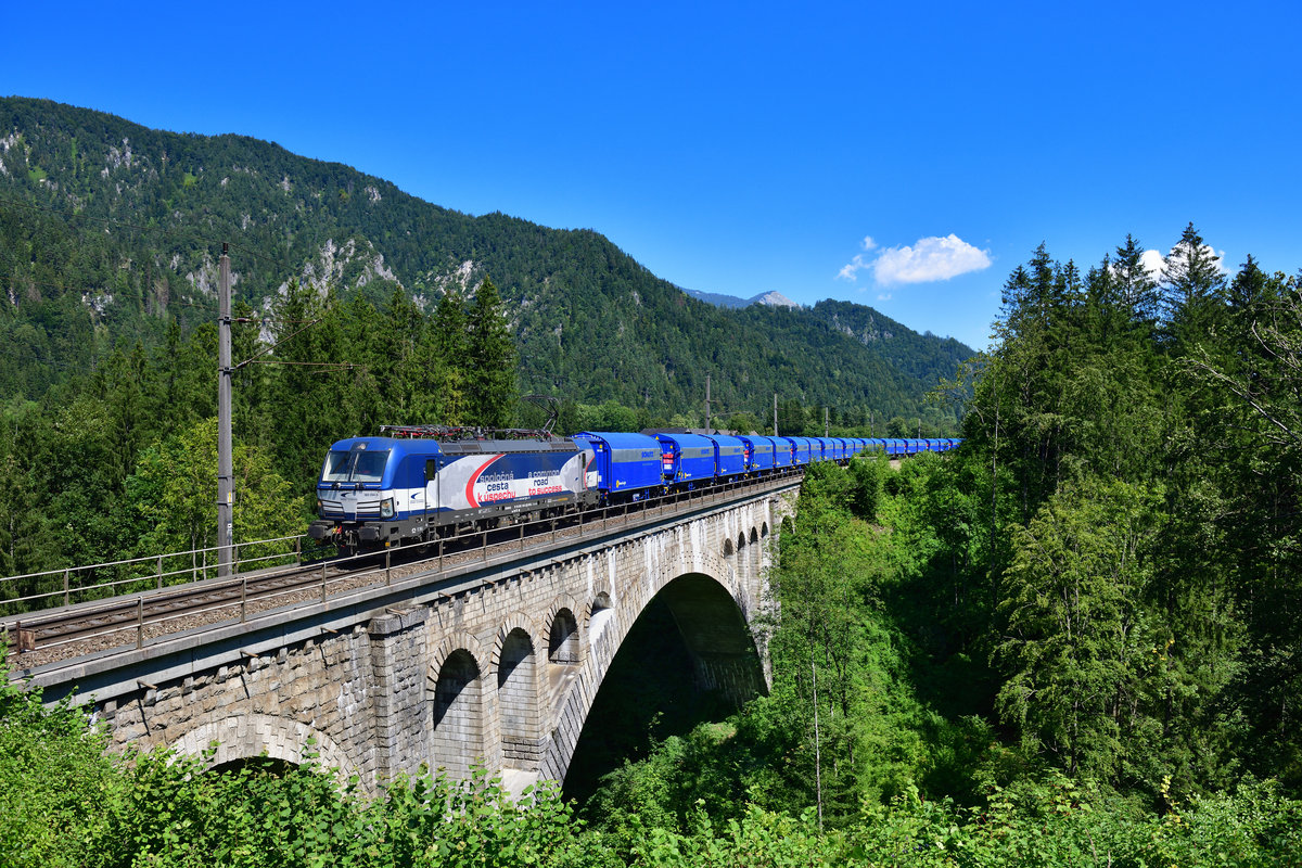 383 204 mit einer Neuwagenüberführung am 31.07.2020 bei St. Pankraz.