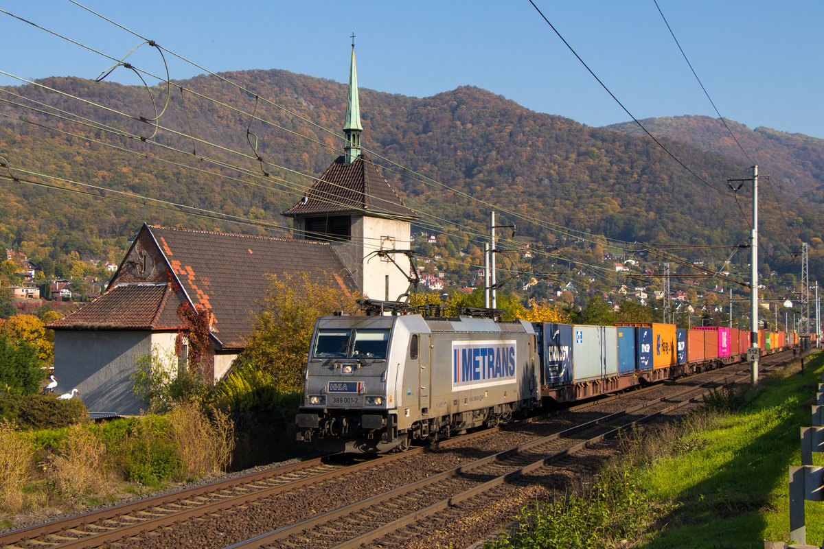 386 001-2 unterwegs kurz vor Usti nad Labem. Aufgenommen am 14. Oktober 2019