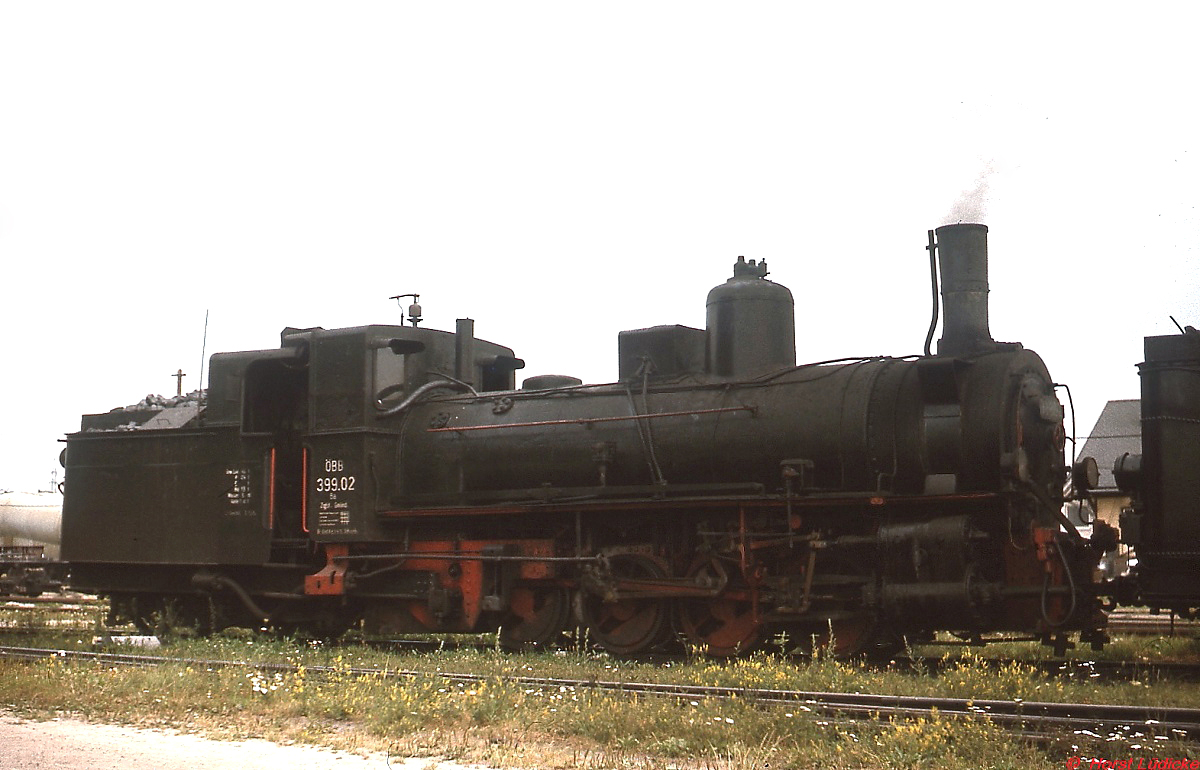 399.02 in der Zugförderungsstelle Gmünd Anfang April 1975
