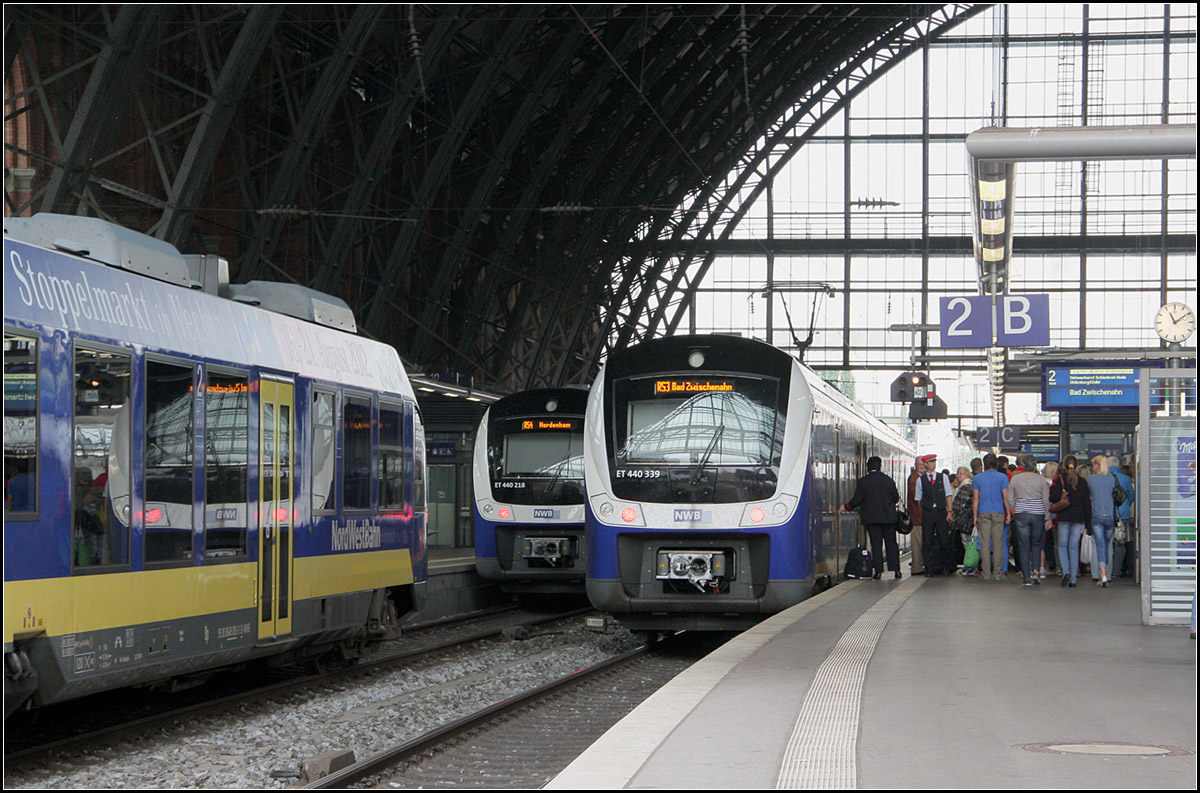 3xNordwestbahn in Bremen -

Bremen Hauptbahnhof, 24.08.2012 (M)