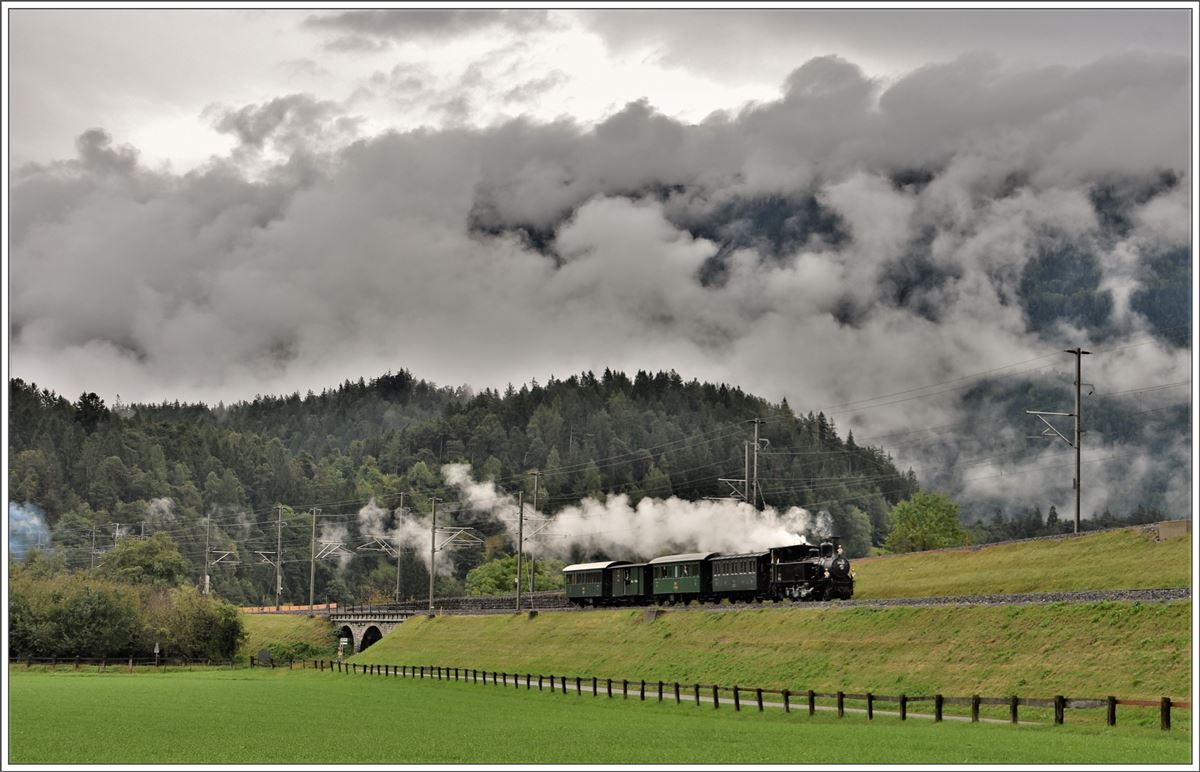 40 Jahr Jubiläum Dampffreunde RhB. 2.Dampfextrazug mit G 3/4 11  Heidi  bei Reichenau-Tamins. (16.09.2017)