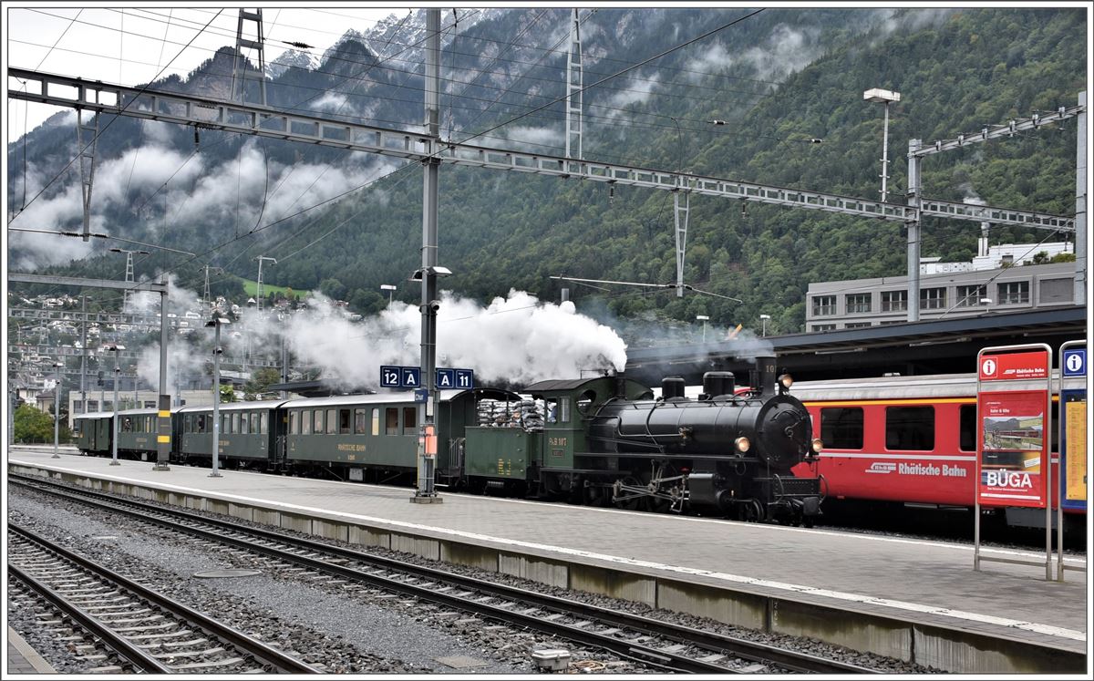 40 Jahr Jubiläum Dampffreunde RhB. 1.Dampfextrazug mit G 4/5 107  Albula  nach Sumvitg-Compadials trifft in Chur ein. (16.09.2017)