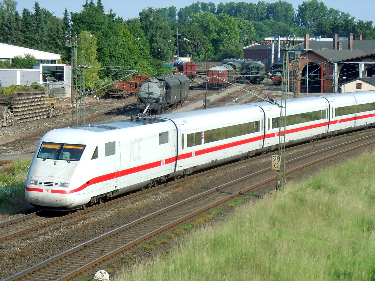 401 017 als ICE nach Hamburg in Lengerich, 08.06.14
