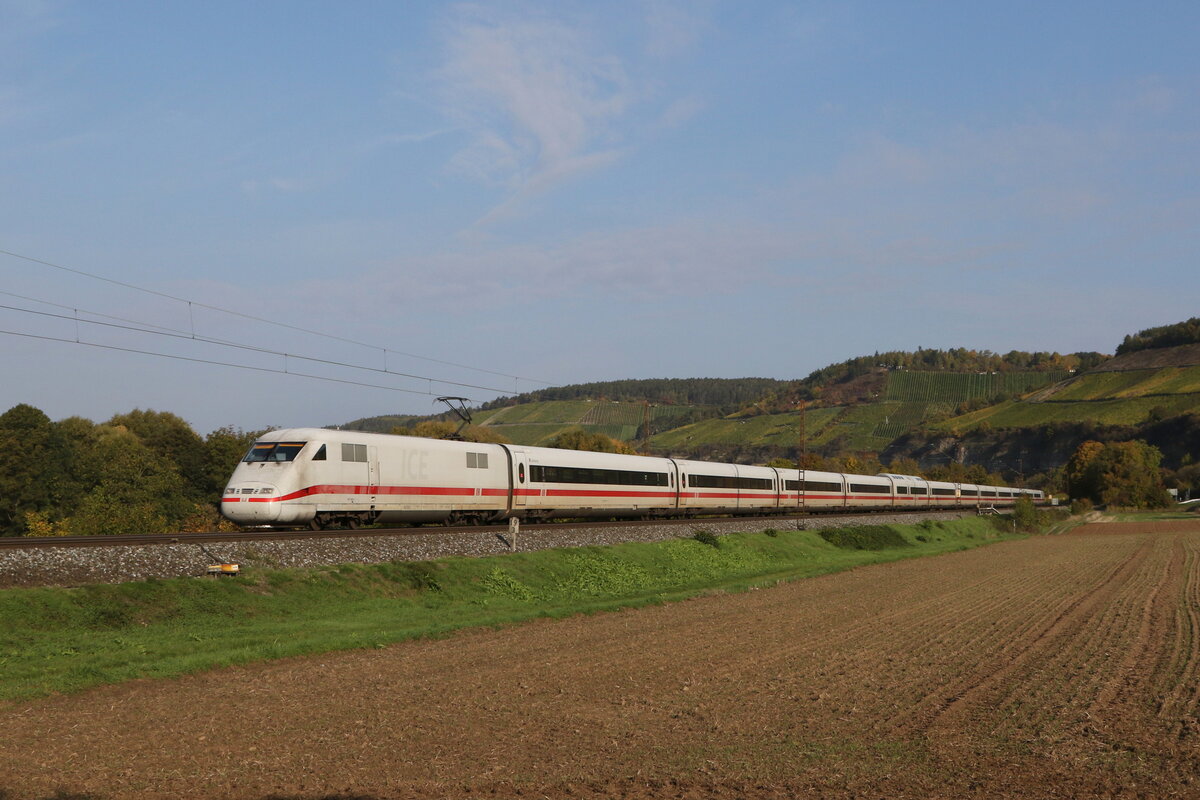 401 020  Lüneburg  war am 12. Oktober 2022 bei Himmelstadt auf dem Weg nach Würzburg.