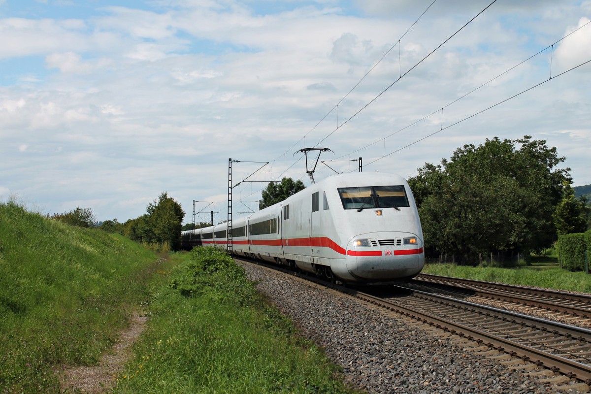 401 057-5  Landshut  am 08.08.2014 bei Kollmarsreute gen Freiburg.