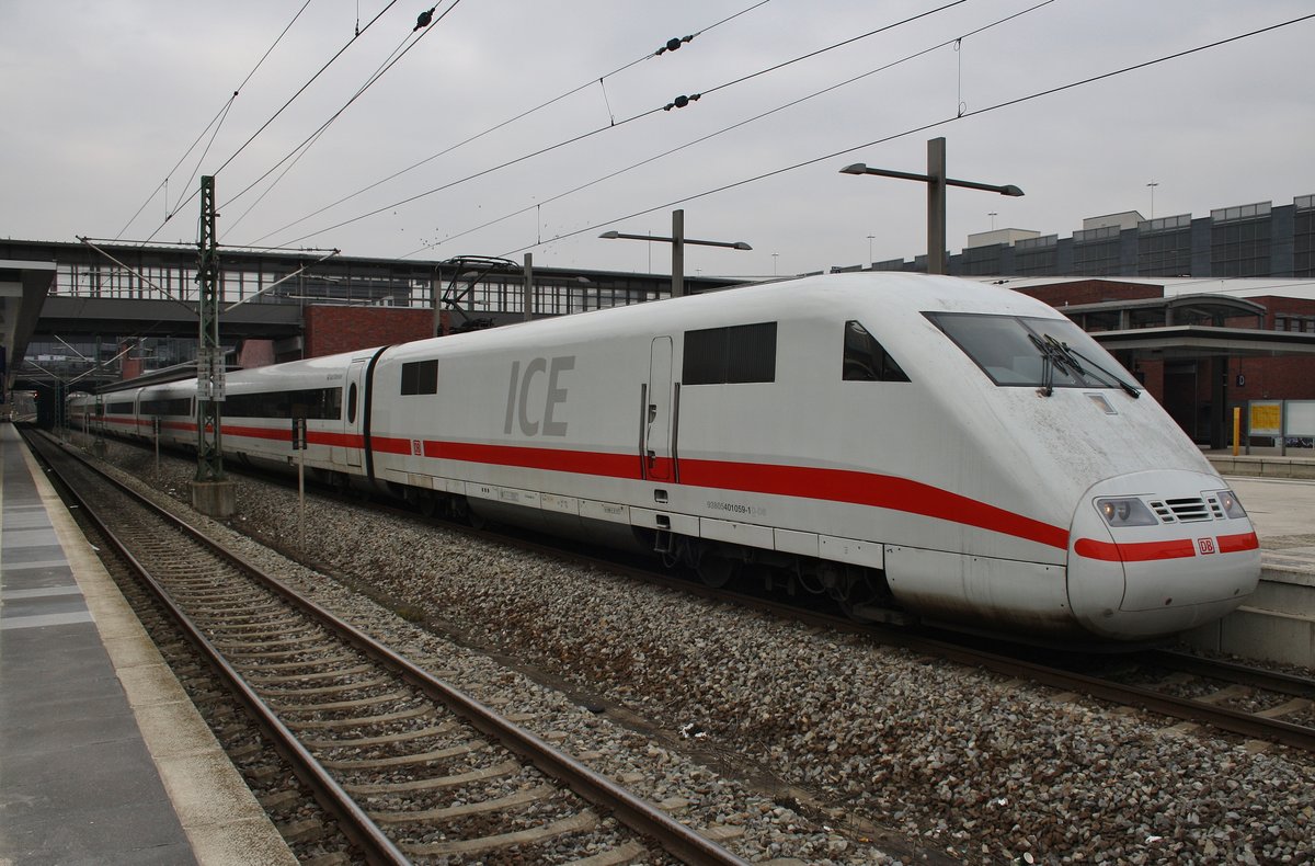 401 059-1  Bad Oldesloe  steht am 11.2.2017 als ICE2895 von Köln Hauptbahnhof in Berlin Gesundbrunnen.