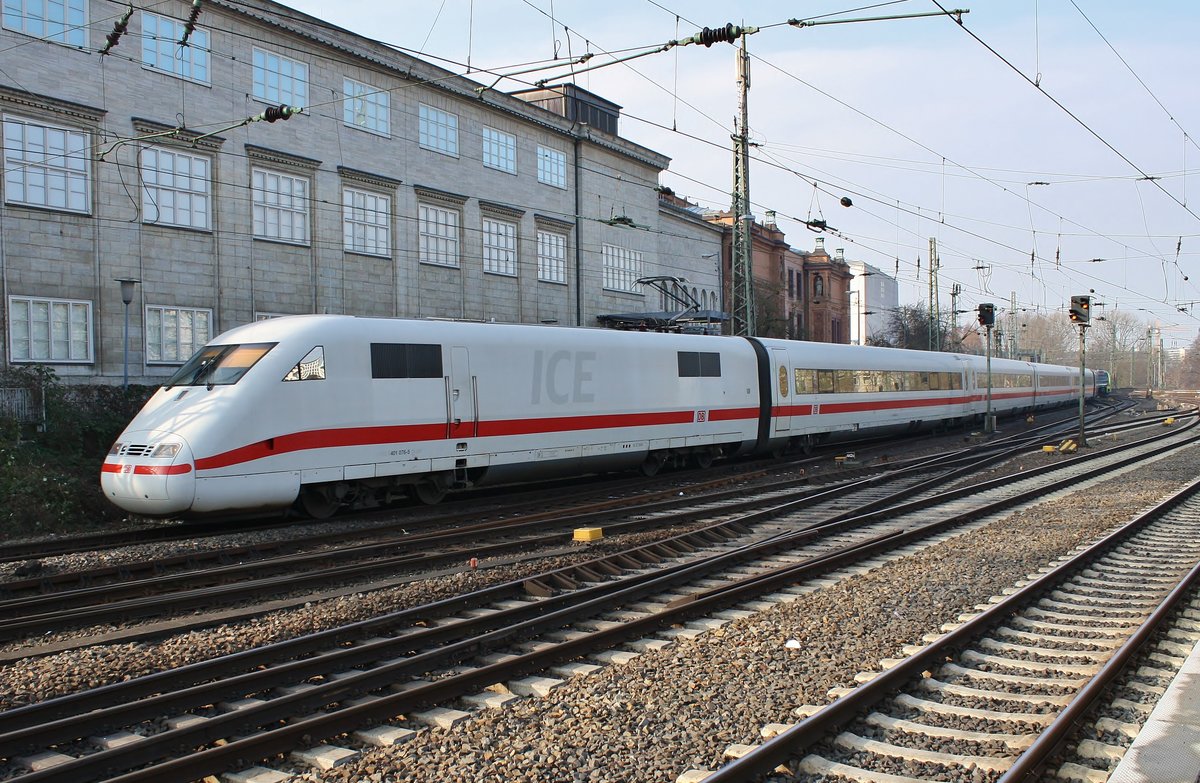 401 076-5 erreicht am 10.2.2018 als ICE579 von Hamburg-Altona nach Stuttgart Hauptbahnhof den Hamburger Hauptbahnhof. 
