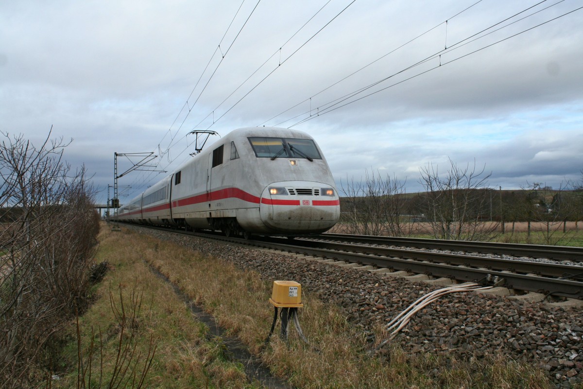 401 078-1 war am 03.01.14 als ICE 73 von Kiel Hbf nach Zrich HB unterwegs. Hier konnte ich den Zug bei Hgelheim abpassen.