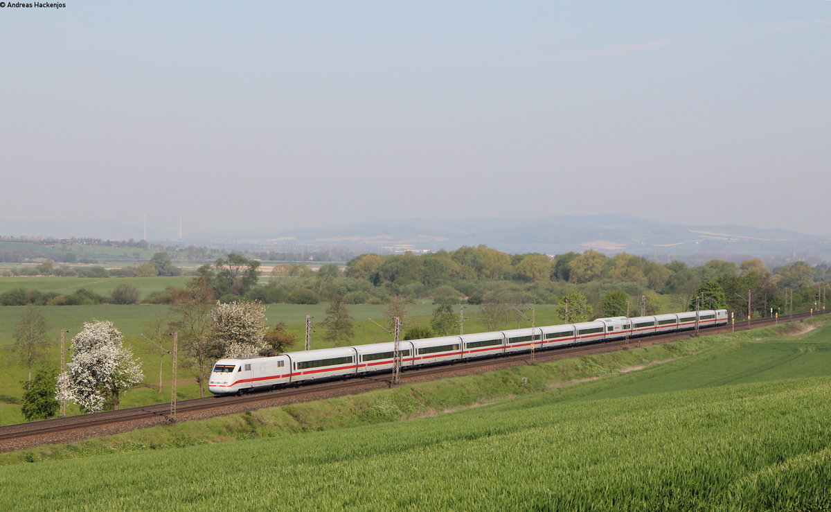 401 084-9  Bruchsal  als ICE 73 (Kiel Hbf-Zürich HB) bei Honstedt 6.5.16