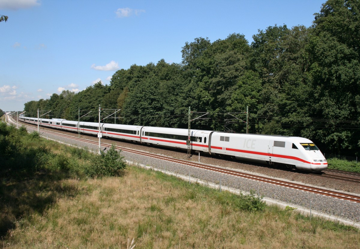 401 087 als ICE 789 (Hamburg-Altona–Mnchen Hbf) am 27.08.2014 zwischen Winsen (Luhe) und Radbruch