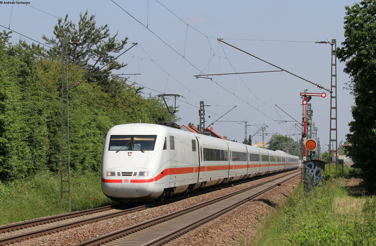 401 088-0  Hildesheim  als ICE 277 (Berlin Ostbahnhof-Basel SBB) bei Durmersheim 18.5.18