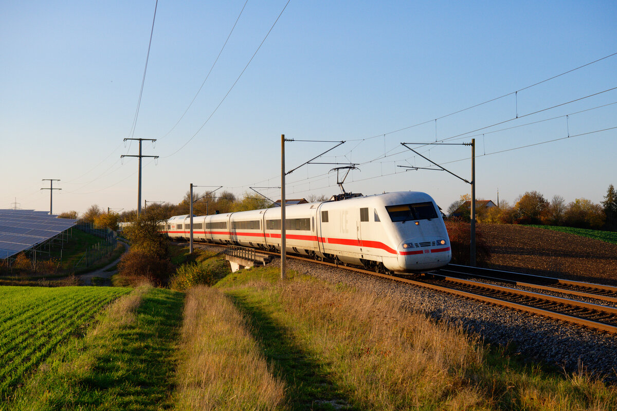 401 504 DB Fernverkehr als ICE 789 (Hamburg-Altona - München Hbf) bei Markt Bibart, 31.10.2020