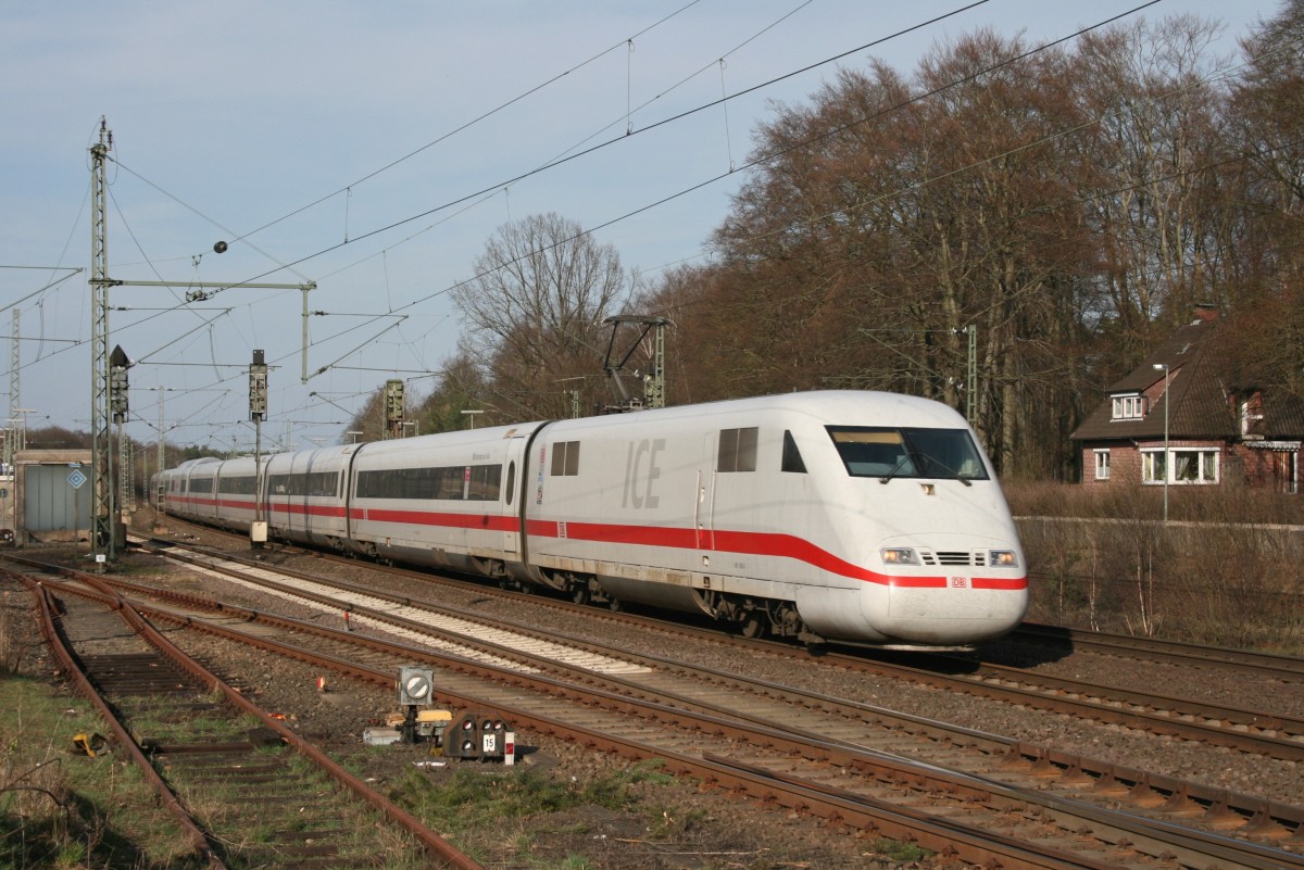 401 505 als ICE 671 (Hamburg-Altona–Karlsruhe Hbf) am 02.04.2011 in Unterl��